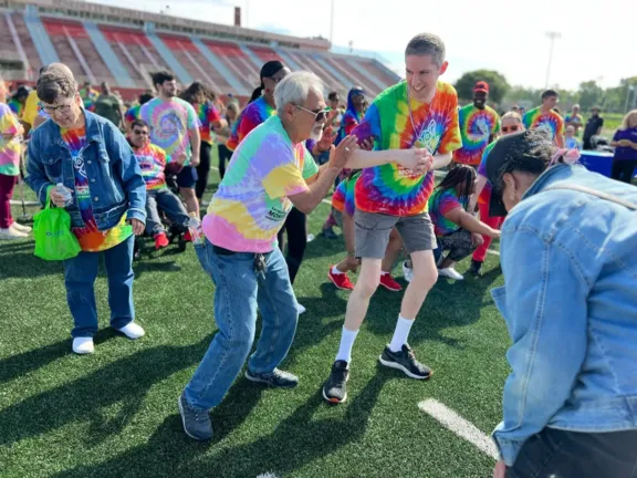 Volunteer_Disabilities_Dancing_Socializing_DuPage